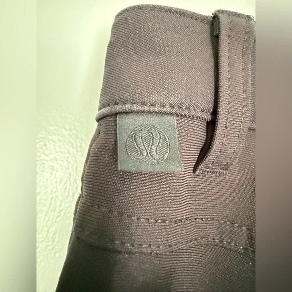 Lululemon Men’s ABC Pants - Picture 6 of 6